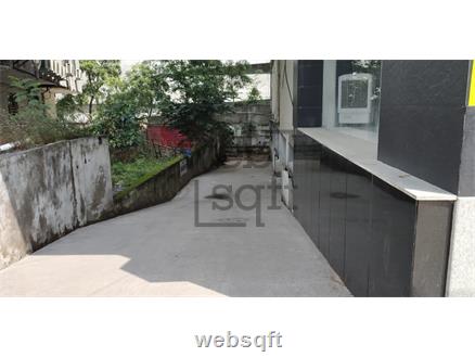 Retail showroom for Rent